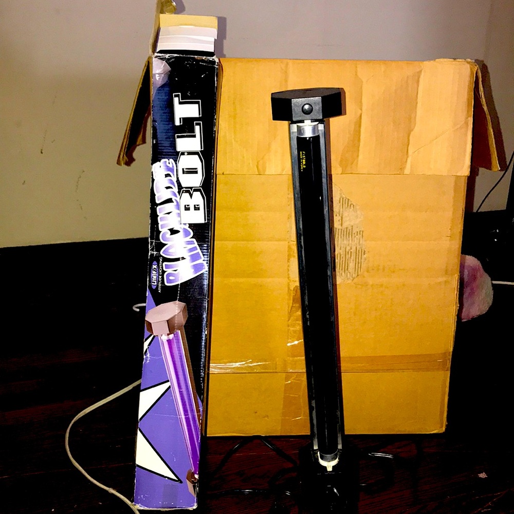 BLACKLITE BOLT